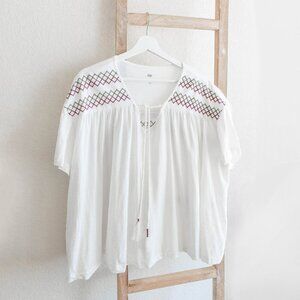 Dip Women’s Size XL White 100% Cotton Embroidered Peasant Top Boho Blouse